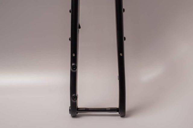 No. 6 Composites Suspension-Corrected Gravel fork