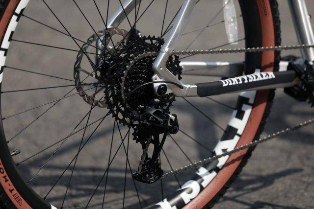 dirtysixer gravel bike review