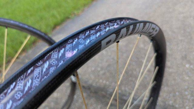 ultimate carbon gravel wheels