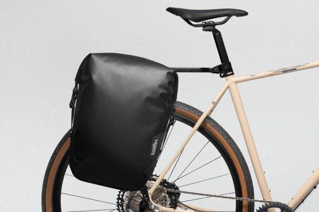 tailfin cycling 22l pannier review