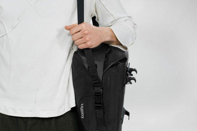 tailfin cycling 22l pannier review