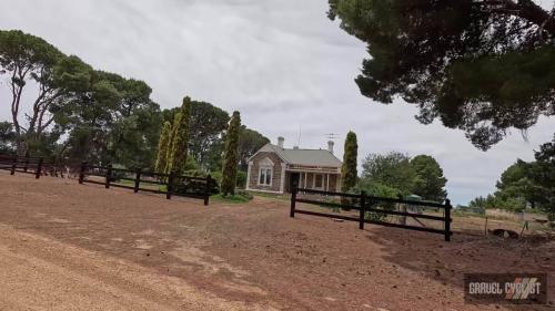 Gravel Cycling in the Barossa Valley