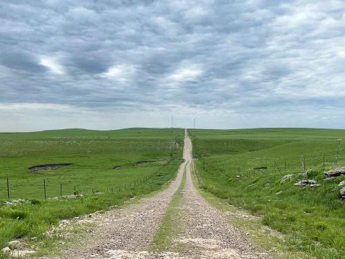 flint hills ultra gravel route and tour
