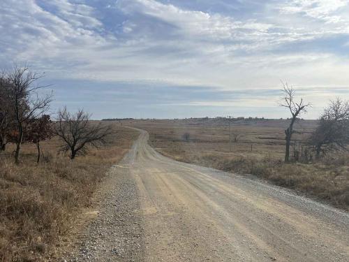 flint hills ultra gravel route and tour
