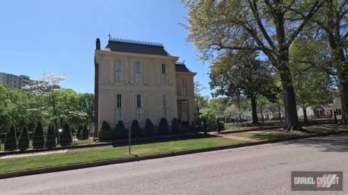 tour of florence alabama