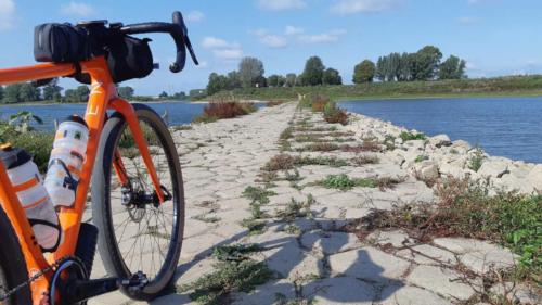 gravel cycling in the netherlands