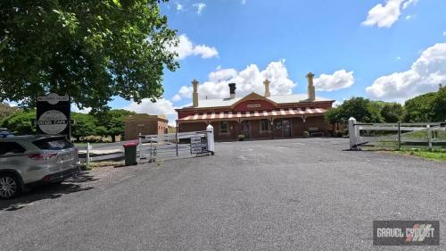 millthorpe nsw railway station