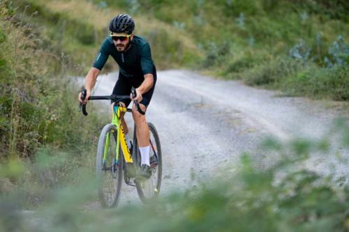 2020 orbea terra gravel bike