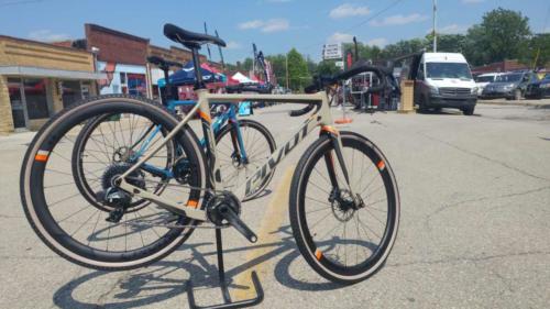 pivot cycles vault gravel bike