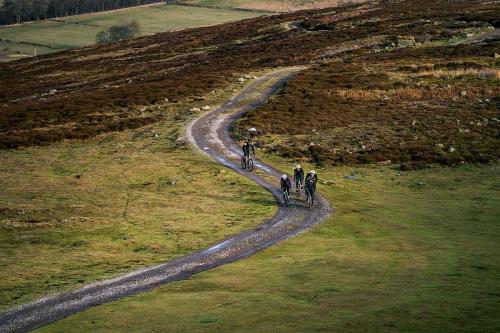 ride the struggle uk gravel