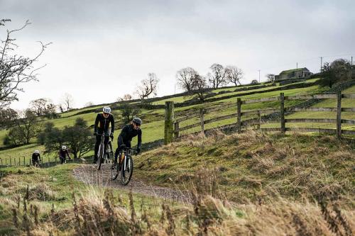 ride the struggle uk gravel