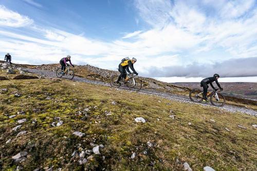 ride the struggle uk gravel