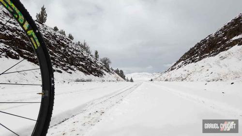 2023 shasta gravel hugger video