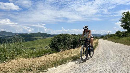 trek travel tuscany gravel trip