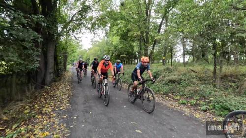 gravel cycling festival velopigs