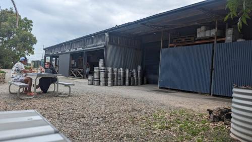 smiling samoyed brewery